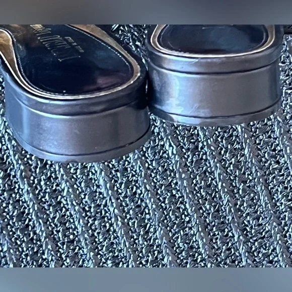 Loriblu Bijoux black thong sandals with gold chain - Picture 6 of 10